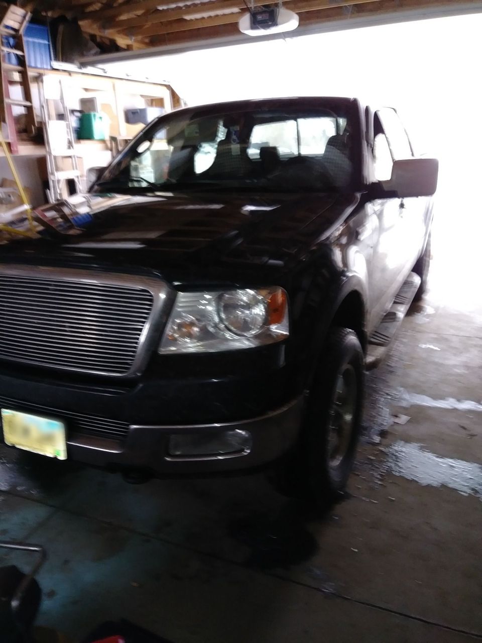 2004 Ford F-150 Lariat | Hurley, SD, Black Clearcoat (Black), 4 Wheel