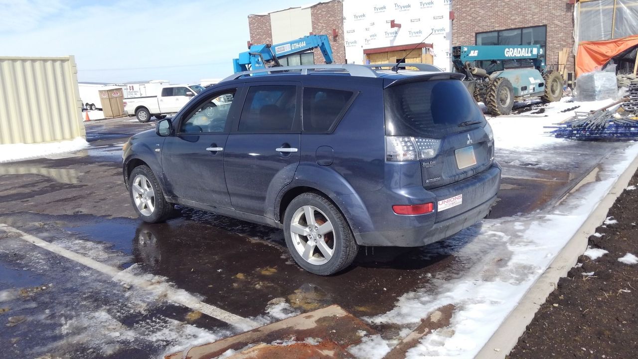 2008 Mitsubishi Outlander XLS | Parker, SD, Deep Blue Metallic (Blue), All Wheel