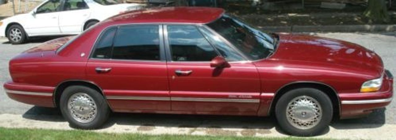 1998 Buick Park Avenue Base | Clark, SD, Dark Red, Front Wheel