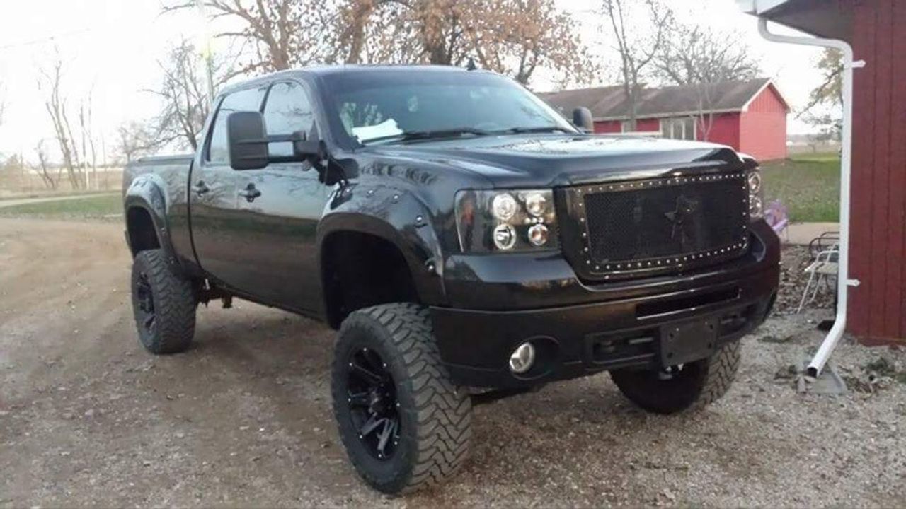 2009 GMC Sierra 2500HD SLT | Lennox, SD, Carbon Black Metallic (Black), 4x4