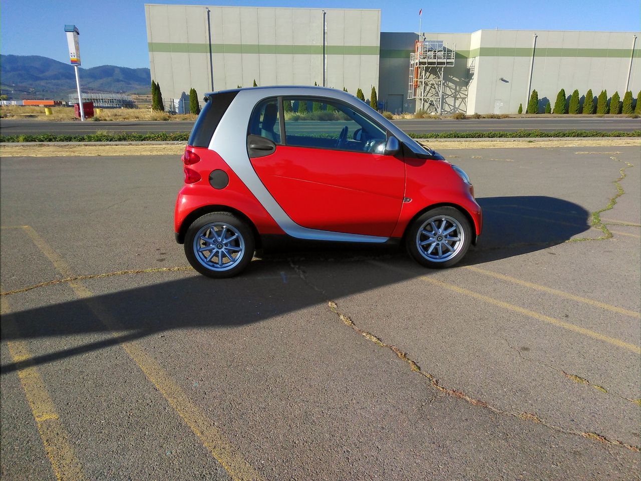 2008 Smart fortwo passion | Medford, OR, red metallic (Red & Orange), Rear Wheel