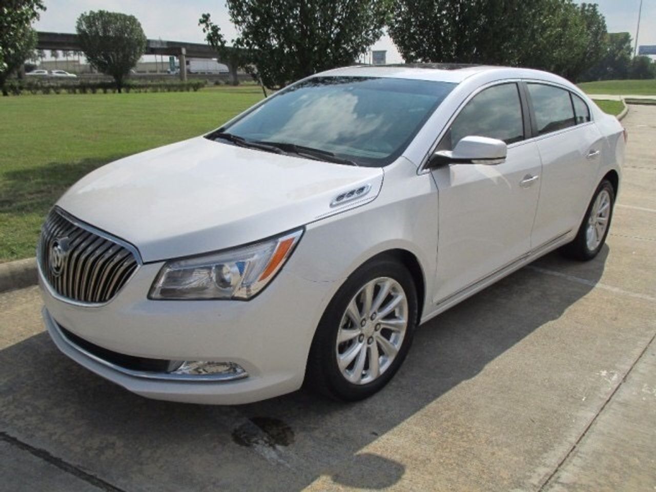 2015 Buick LaCrosse | Tuckahoe, NY, Summit White (White)