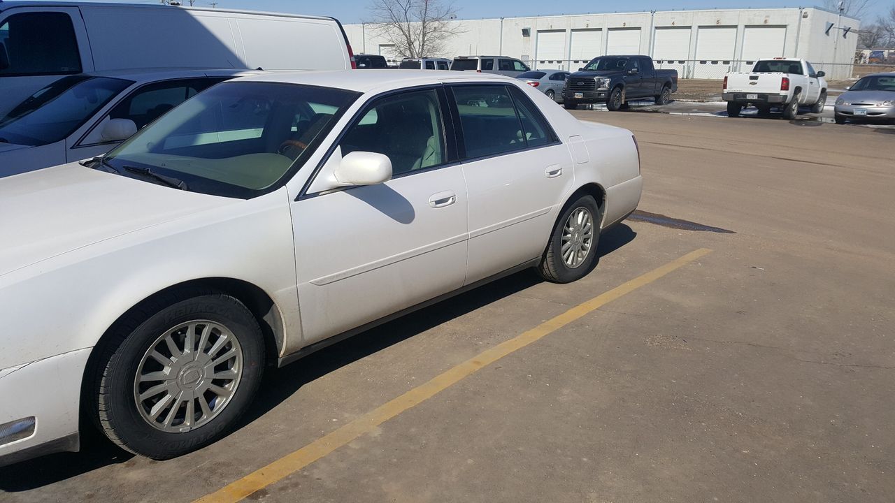 2004 Cadillac DTS | Sioux Falls, SD, Off White