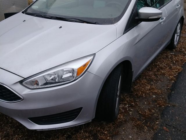 2015 Ford Focus, Ingot Silver (Silver), Front Wheel