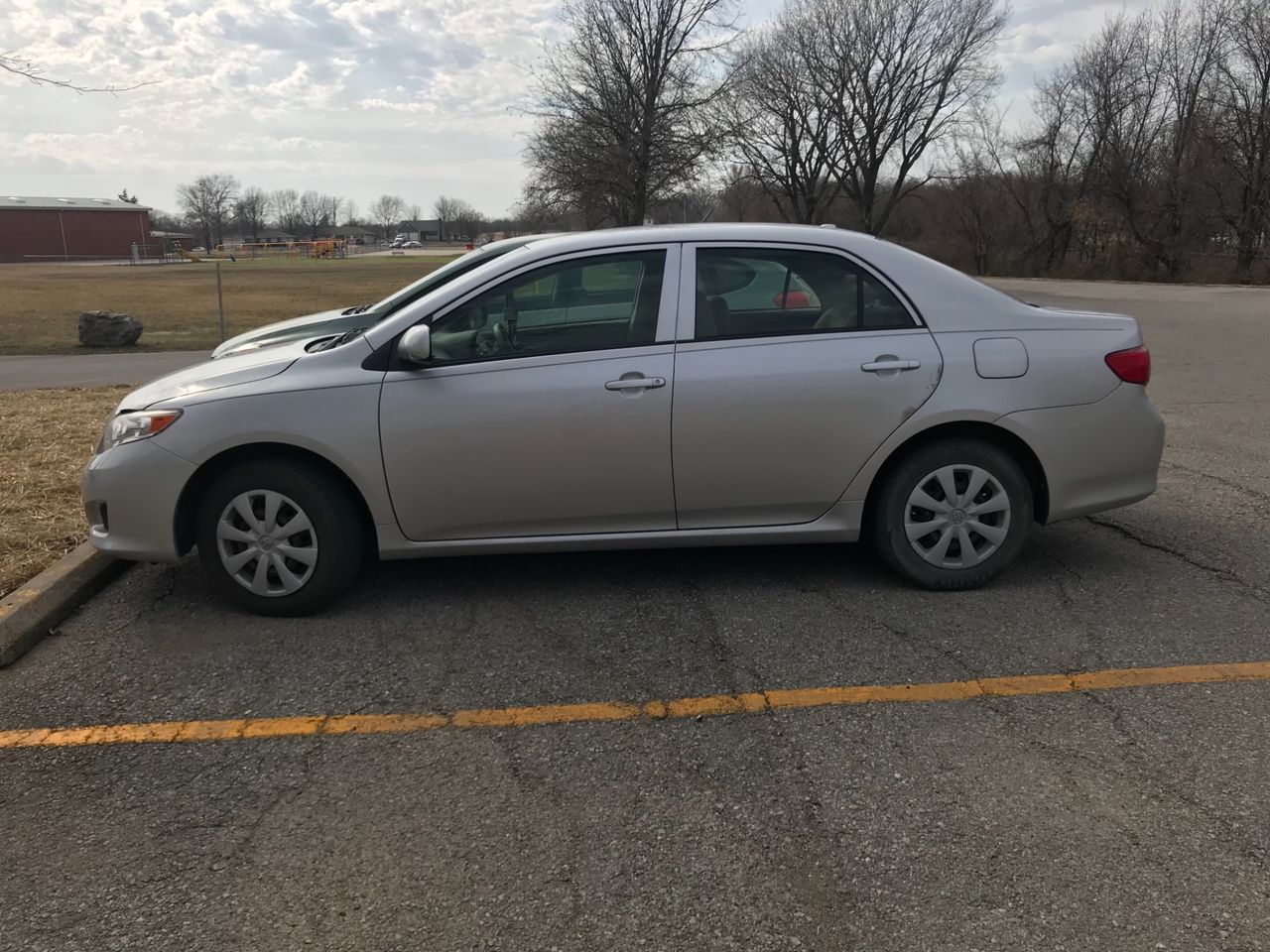 2010 Toyota Corolla | Sweet Springs, MO, Classic Silver Metallic (Silver), Front Wheel