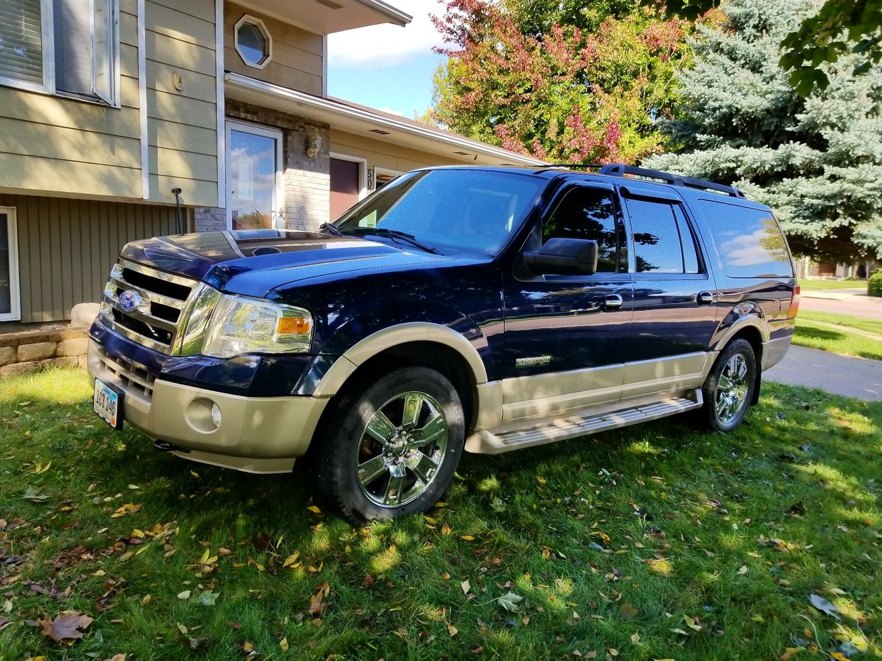 2007 Ford Expedition EL XLT | Sioux Falls, SD, Dark Blue Pearl Clearcoat Metallic (Blue), 4x4