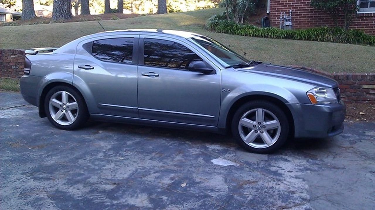 2008 Dodge Avenger SE | Sioux Falls, SD, Bright Silver Metallic Clearcoat (Silver), Front Wheel