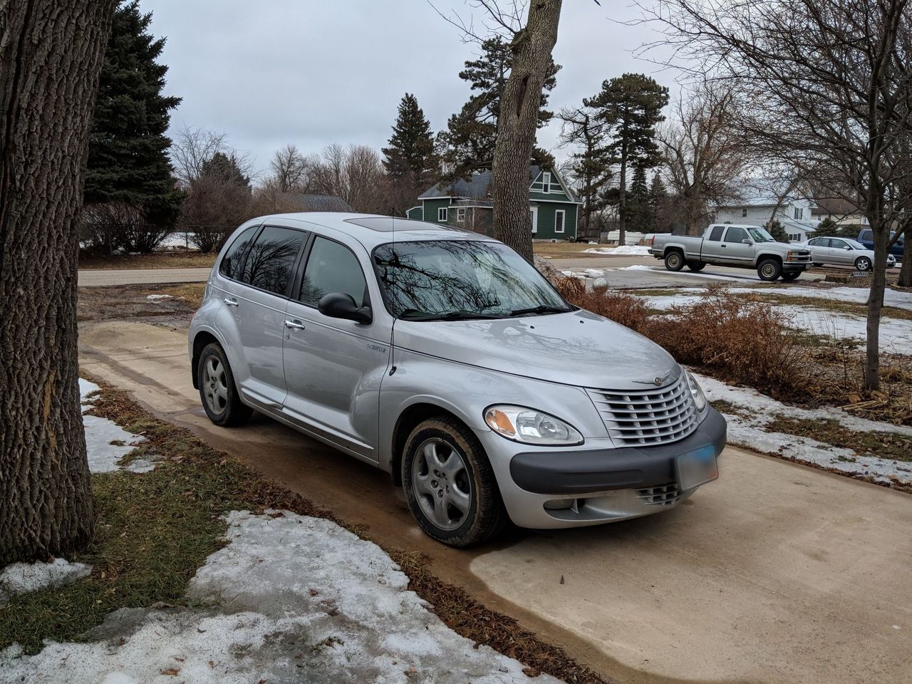 2001 Chrysler PT Cruiser | Brandon, SD, Bright Silver Metallic Clearcoat (Silver), Front Wheel