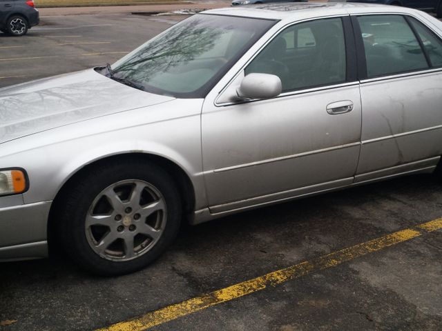 2001 Cadillac Seville STS, Sterling (Silver), Front Wheel