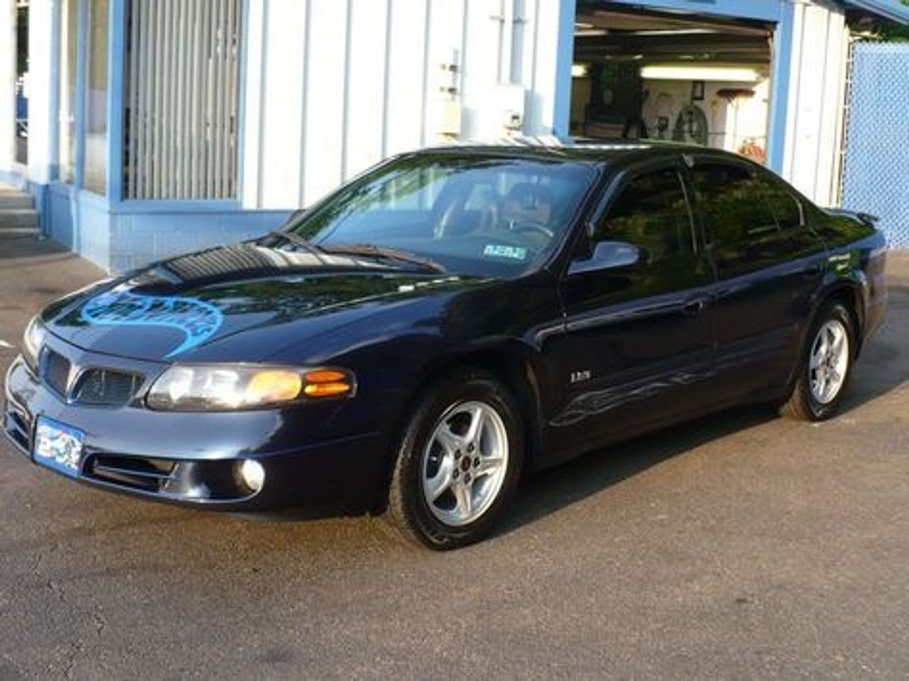 2002 Pontiac Bonneville | Duluth, MN, Dark Blue Metallic (Blue), Front Wheel