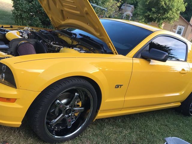 2005 Ford Mustang GT Deluxe, Screaming Yellow Clearcoat (Yellow), Rear Wheel