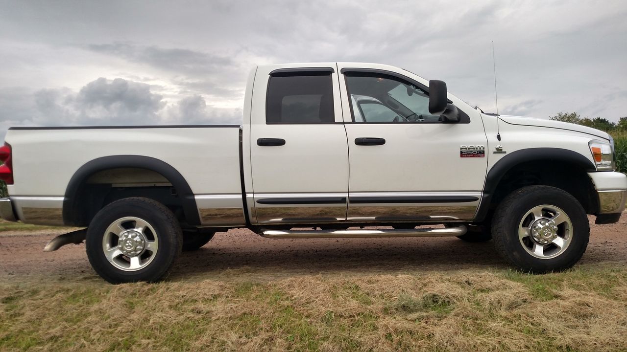 2007 Dodge Ram Pickup 2500 SLT | Ogilvie, MN, Bright White Clearcoat (White), 4x4