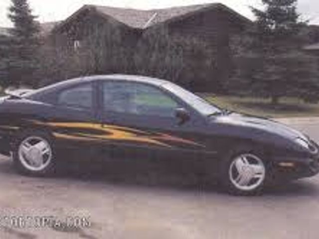 1998 Pontiac Sunfire GT, Black (Black), Front Wheel