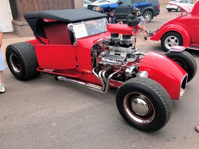 1923 Ford Model T, Red & Orange