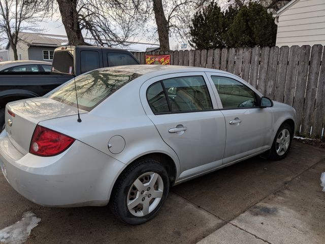 2006 Chevrolet Cobalt LS, Ultra Silver Metallic (Silver), Front Wheel