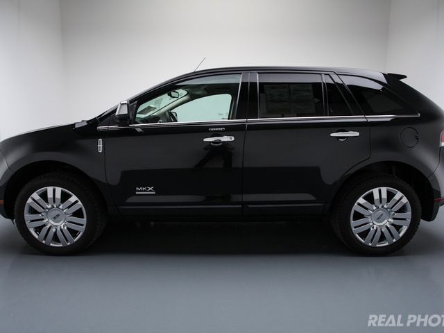 2010 Lincoln MKX Base, Tuxedo Black Clearcoat Metallic (Black), All Wheel