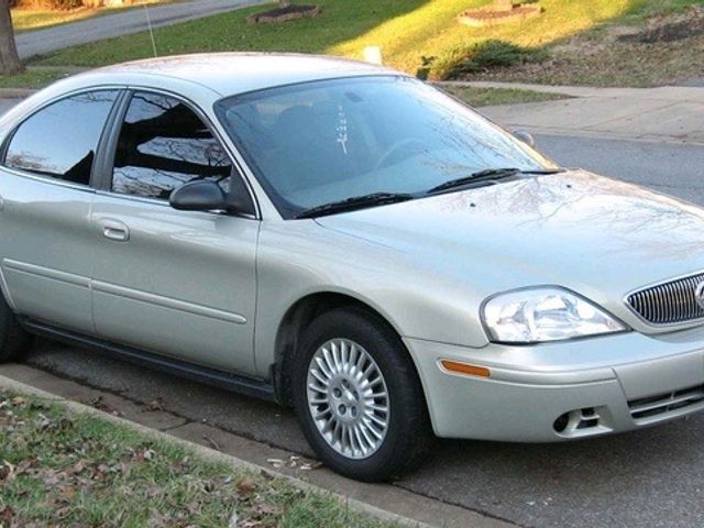 2004 Mercury Sable, Silver Frost Clearcoat Metallic (Silver), Front Wheel