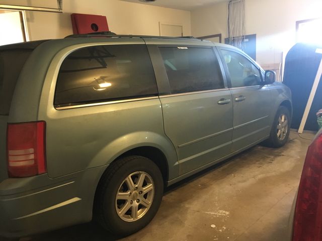 2008 Chrysler Town and Country, Clearwater Blue Pearl (Blue), Front Wheel