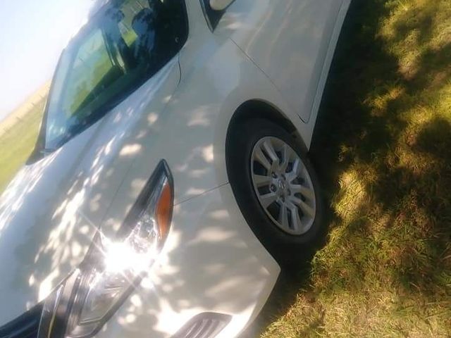 2016 Nissan Altima 2.5 SL, Pearl White (White), Front Wheel
