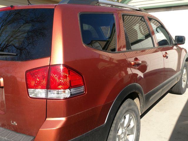 2009 Kia Borrego EX, Titanium Silver/Pexter Cladding (Gray), 4x4