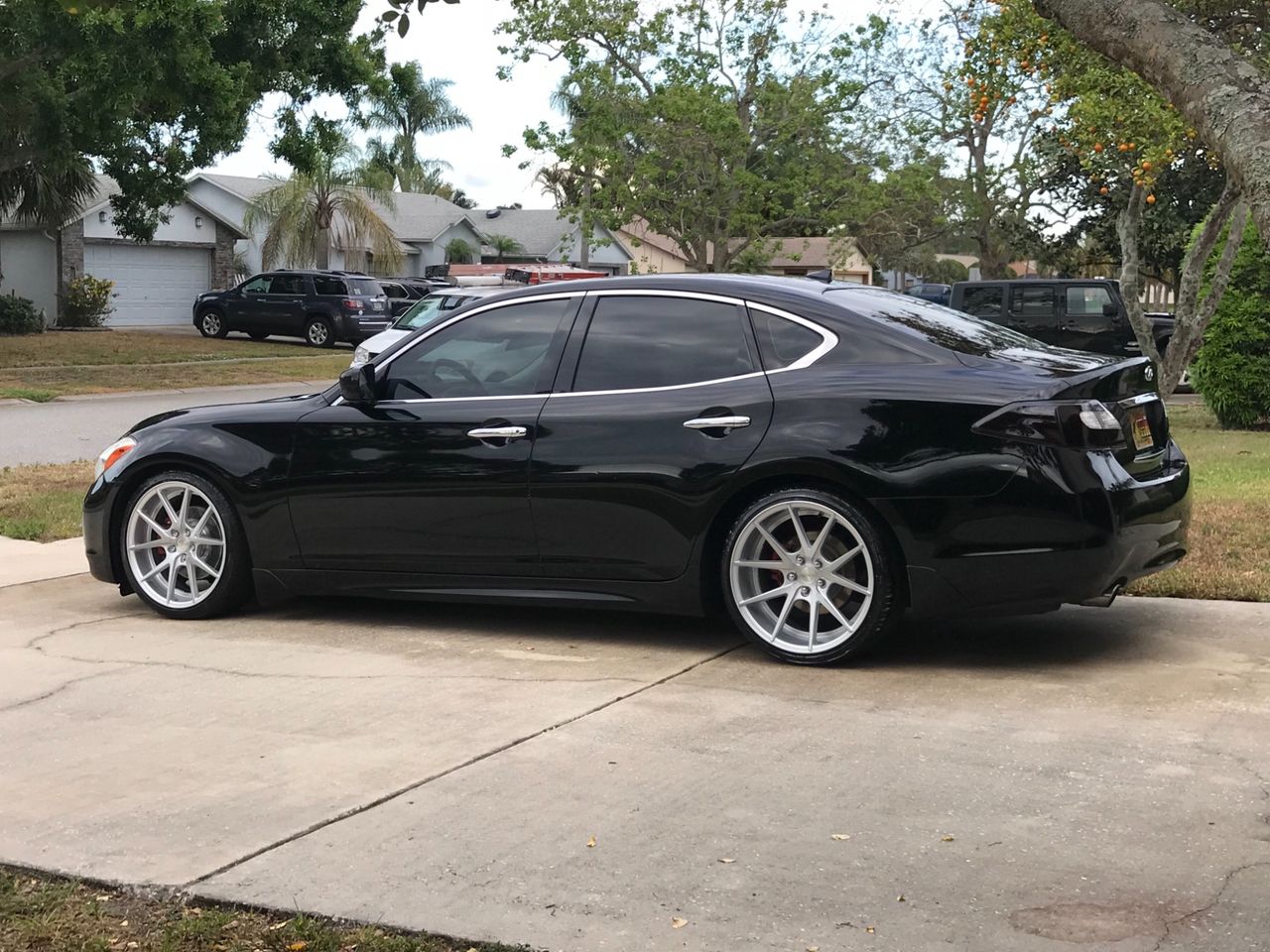 2011 INFINITI M56 Base | Rockledge, FL, Black Obsidian (Black), Rear Wheel