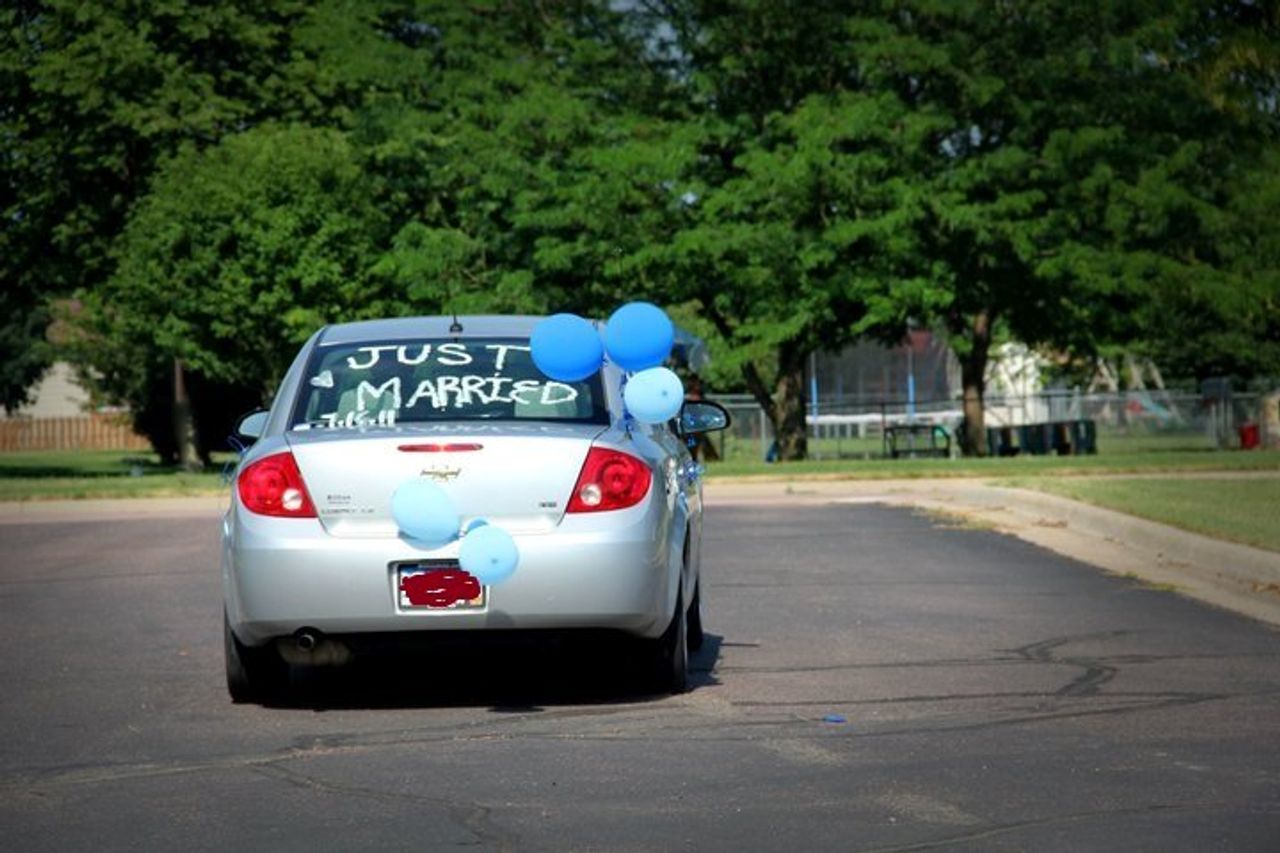 2009 Chevrolet Cobalt LS | Baltic, SD, Silver Ice Metallic (Silver), Front Wheel