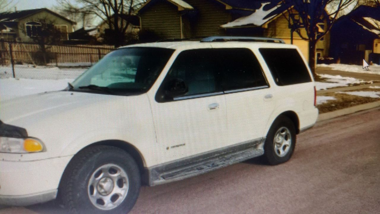 2000 Lincoln Navigator Base | Sioux Falls, SD, Oxford White Clearcoat (White)