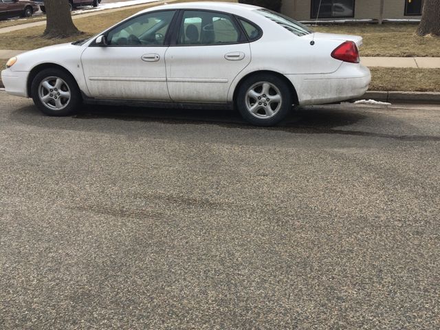 2002 Ford Taurus, Vibrant White Clearcoat (White), Front Wheel
