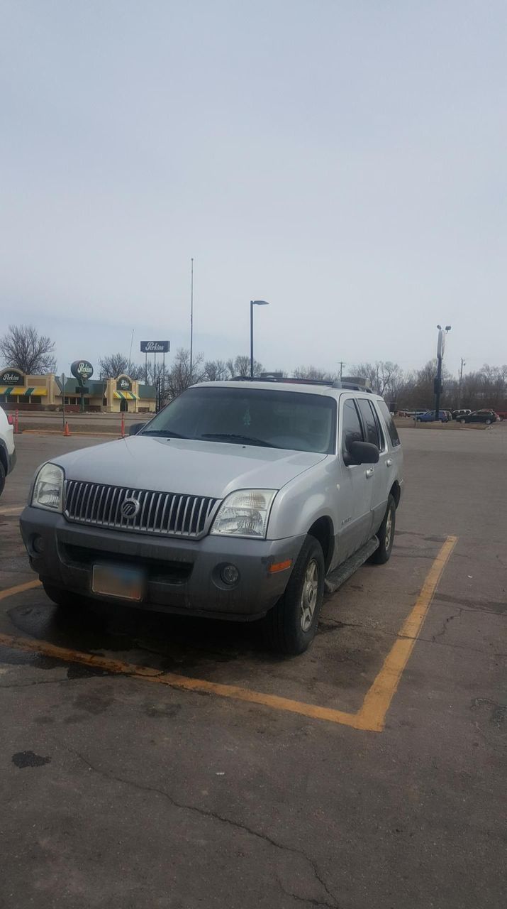 2010 Mercury Mountaineer Base | Sioux Falls, SD, Brilliant Silver Clearcoat Metallic (Gray), All Wheel
