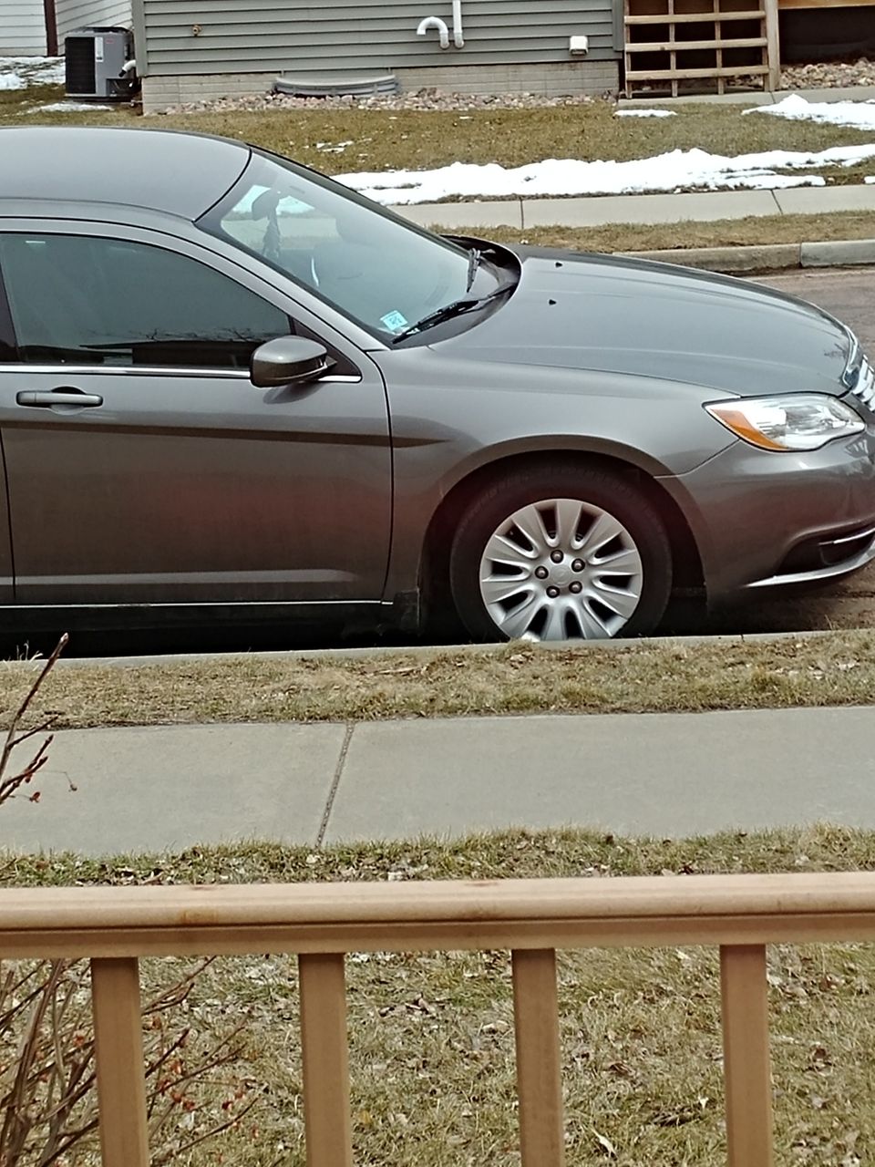2012 Chrysler 200 | Sioux Falls, SD, Bright Silver Metallic Clear Coat (Silver), Front Wheel