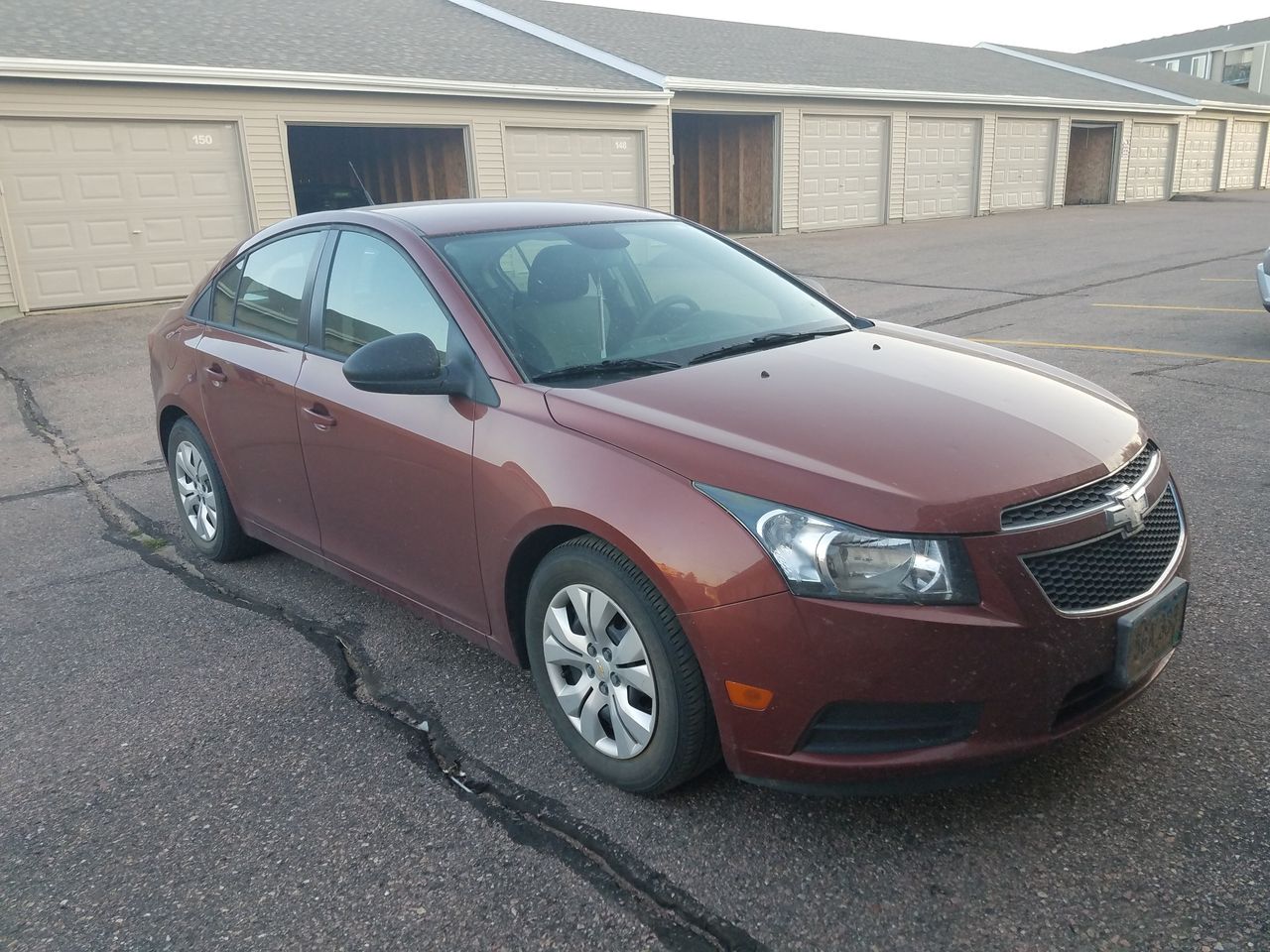 2013 Chevrolet Cruze | Sioux Falls, SD, Autumn Metallic (Brown & Beige), Front Wheel