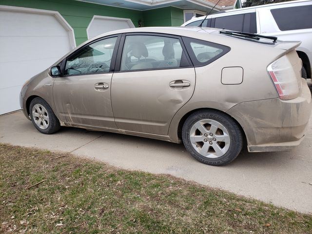 2006 Toyota Prius Base, Driftwood Pearl (Brown & Beige), Front Wheel