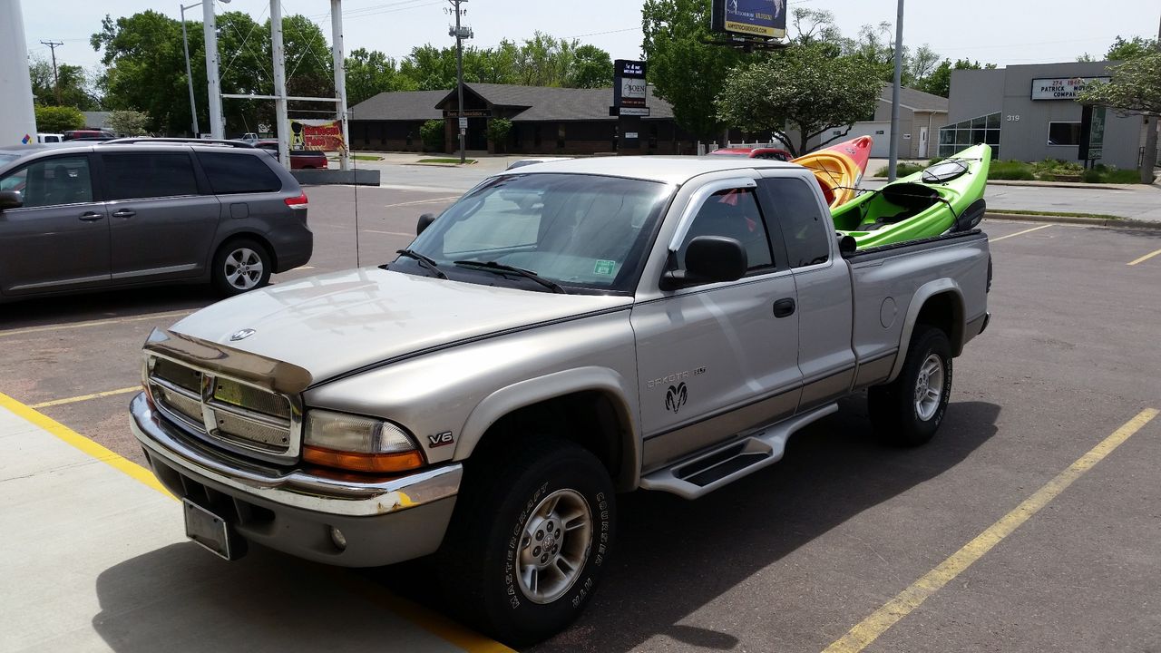 1999 Dodge Dakota SLT | Sioux Falls, SD, Silver, 4 Wheel