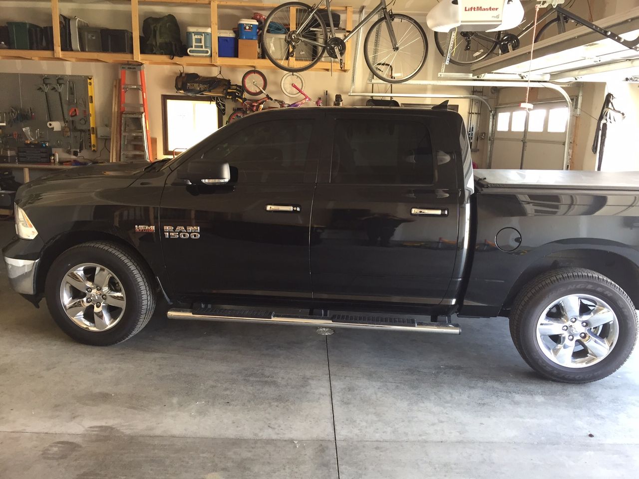 2015 Ram Ram Pickup 1500 Big Horn | Sioux Falls, SD, Granite Crystal Metallic Clear Coat (Gray), 4x4