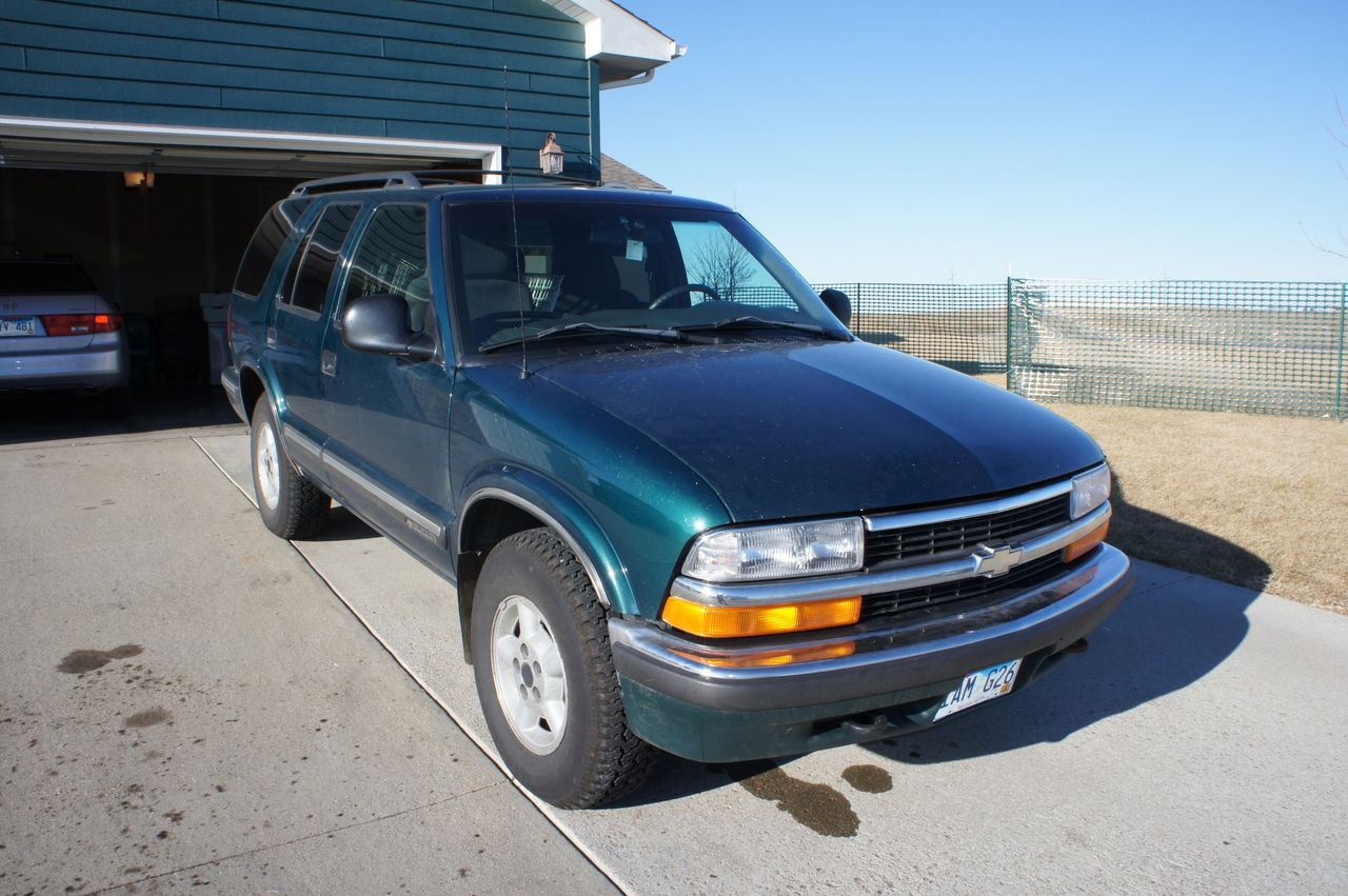 1999 Chevrolet Blazer | Sioux Falls, SD, Meadow Green Metallic (Green)