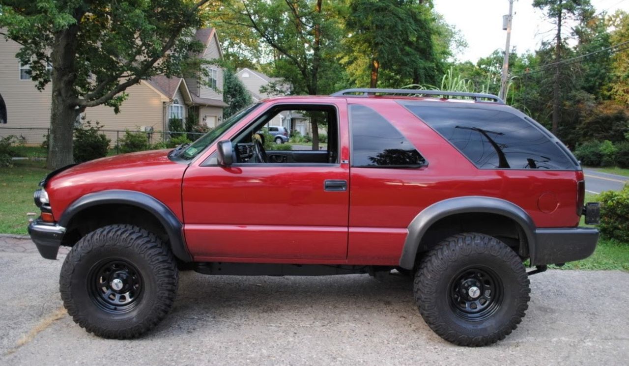 2000 Chevrolet Blazer LS | Sioux City, IA, Victory Red (Red & Orange), 4 Wheel