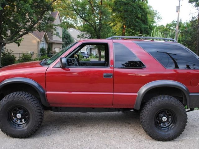 2000 Chevrolet Blazer LS, Victory Red (Red & Orange), 4 Wheel