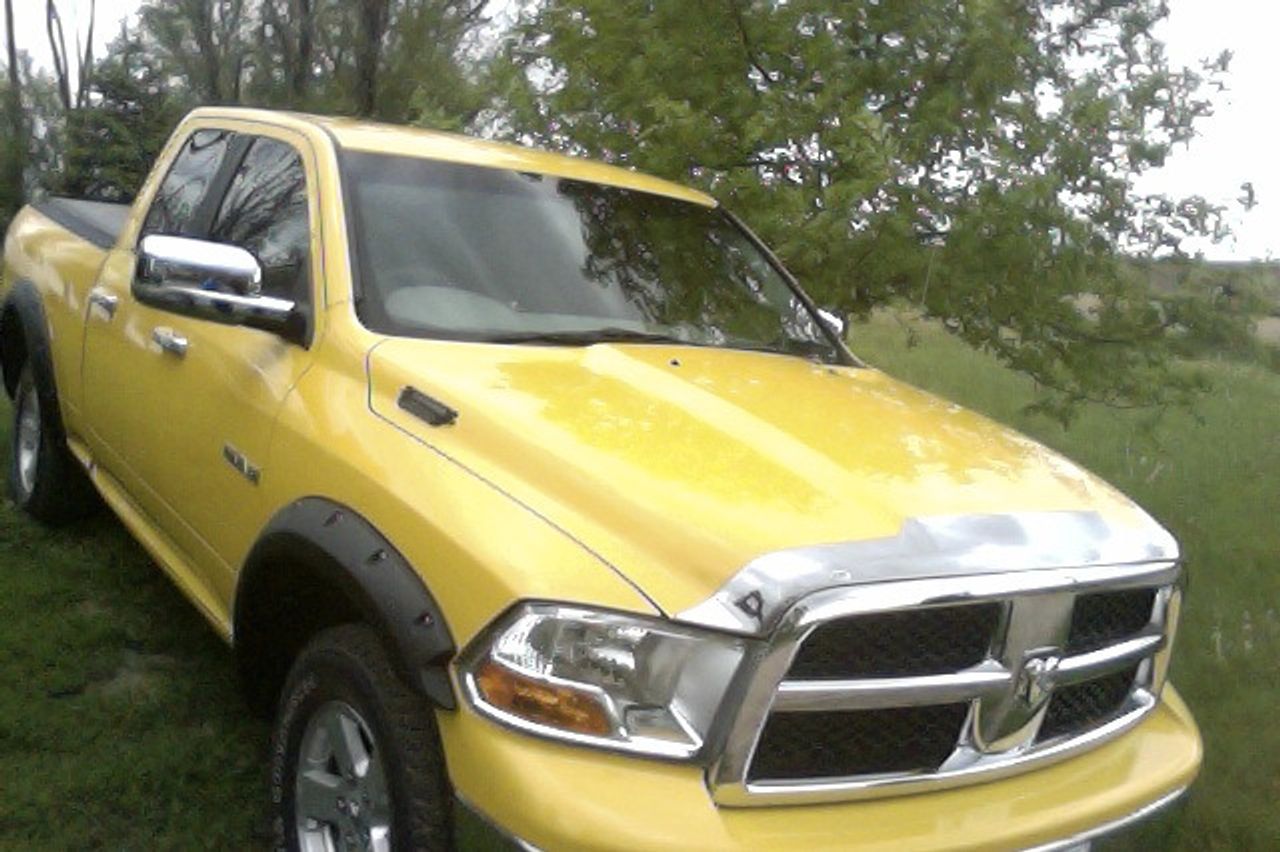 2009 Dodge Ram Pickup 1500 SLT | Sioux Center, IA, Detonator Yellow Clear Coat (Yellow)