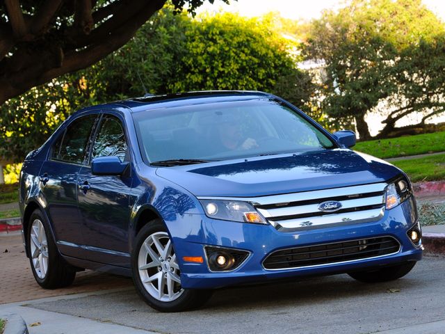 2013 Ford Fusion, Deep Impact Blue Metallic (Blue)