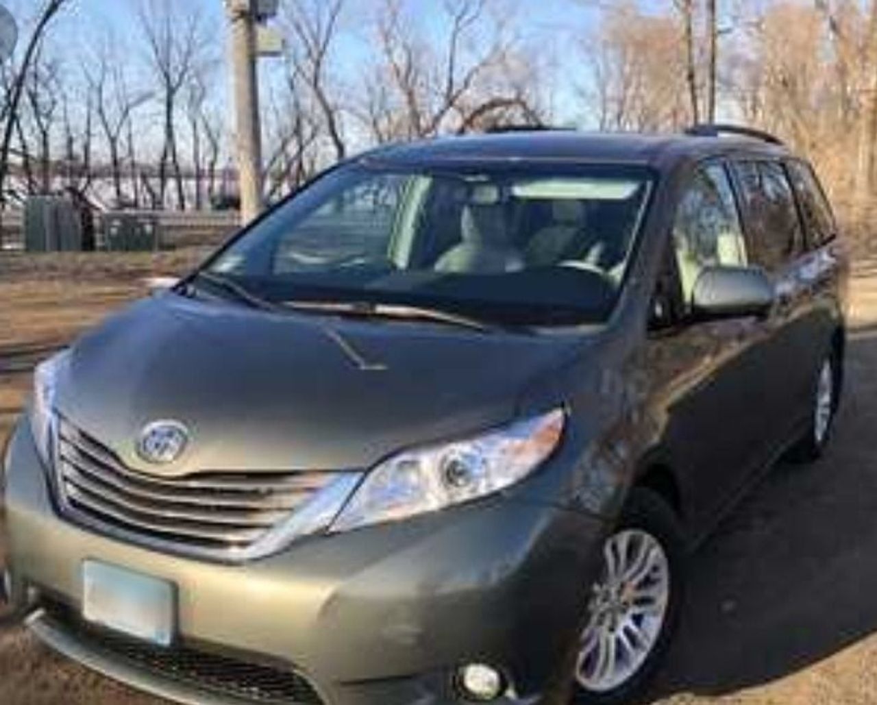 2012 Toyota Sienna | Mankato, MN, Sandy Beach Metallic (Brown & Beige)