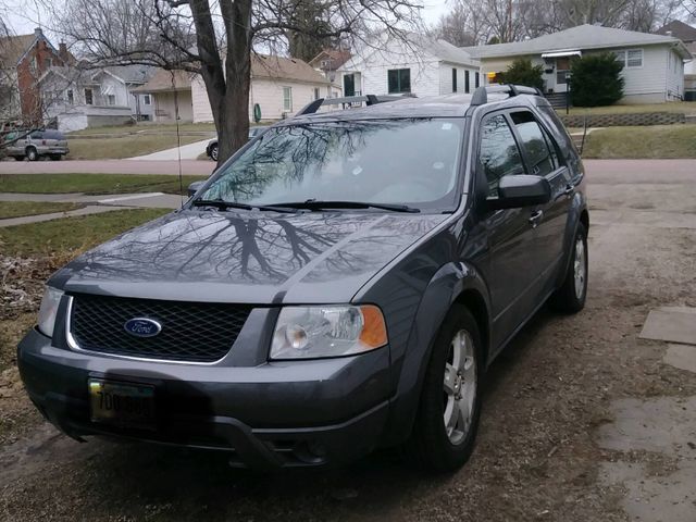 2005 Ford Freestyle, Black Clearcoat (Black)