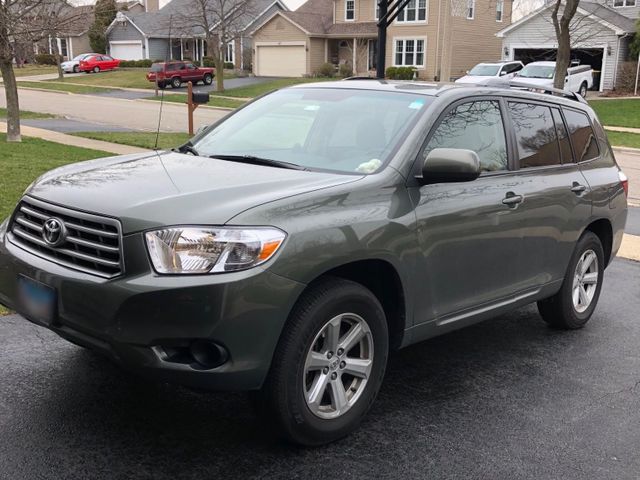 2014 Toyota Highlander LE, Predawn Gray Mica (Gray), All Wheel