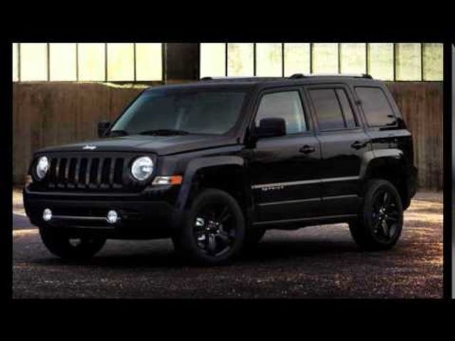 2016 Jeep Patriot Latitude, Black Clear Coat (Black), 4x4