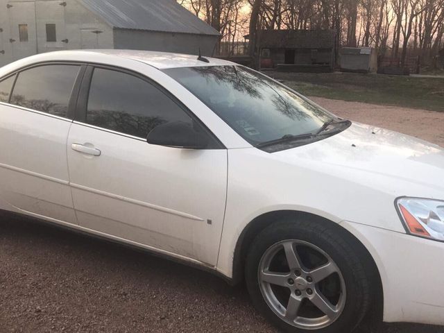 2008 Pontiac G6, White Diamond Tricoat (White), Front Wheel