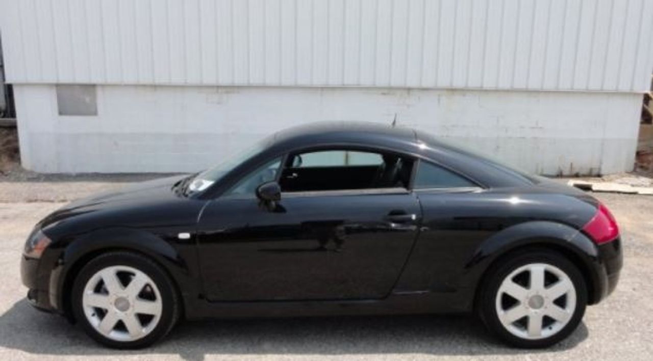 2000 Audi TT Base | Sioux Falls, SD, Black, Front Wheel