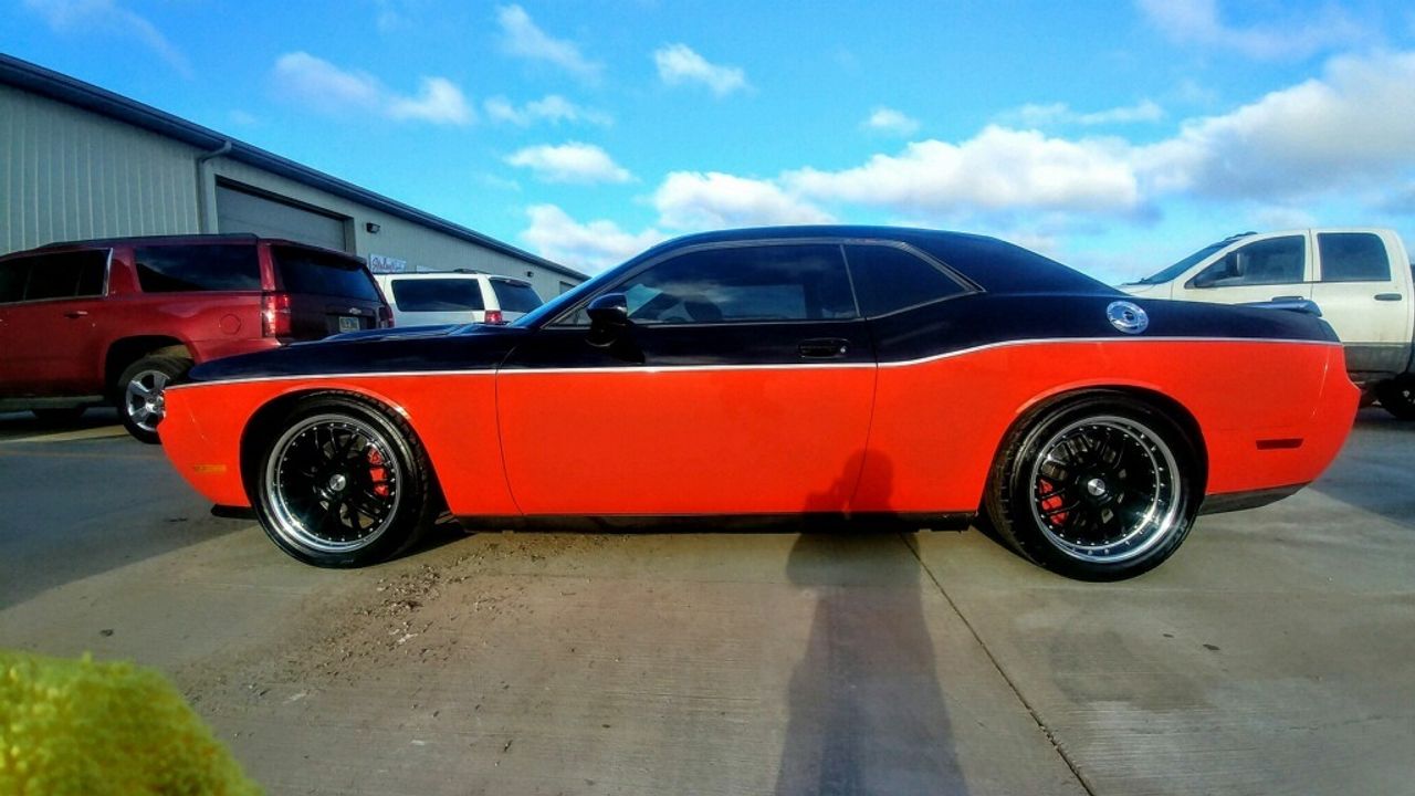 2009 Dodge Challenger SRT8 | Sioux Falls, SD, Hemi Orange Pearl Coat (Red & Orange), Rear Wheel