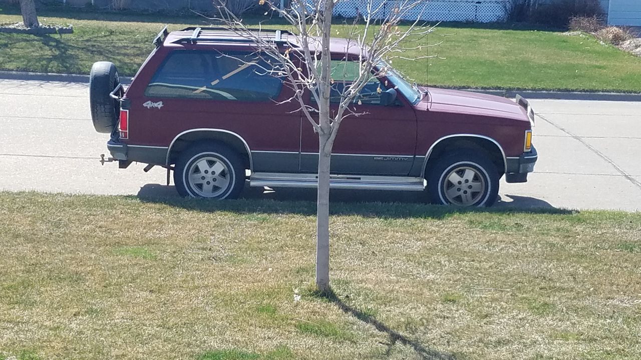 1991 GMC Jimmy Base | Valentine, NE, Victory Red (Red & Orange), 4 Wheel