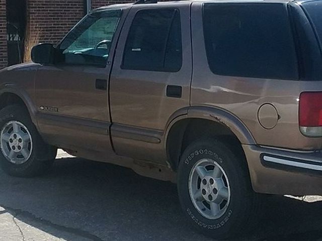 2003 Chevrolet Blazer, Sandalwood (Brown & Beige)