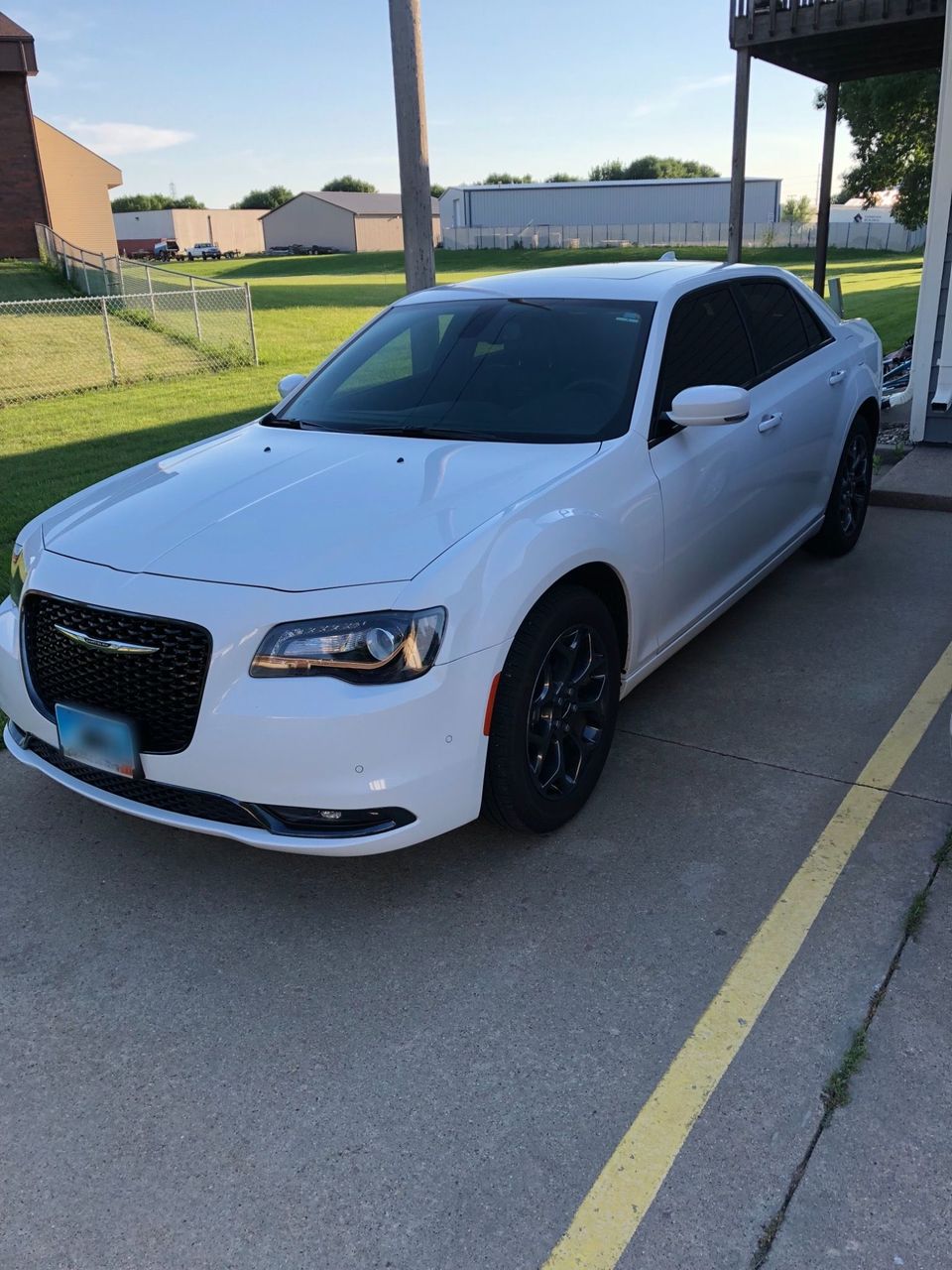 2018 Chrysler 300 S | Sioux Falls, SD, Bright White Clear Coat (White), All Wheel