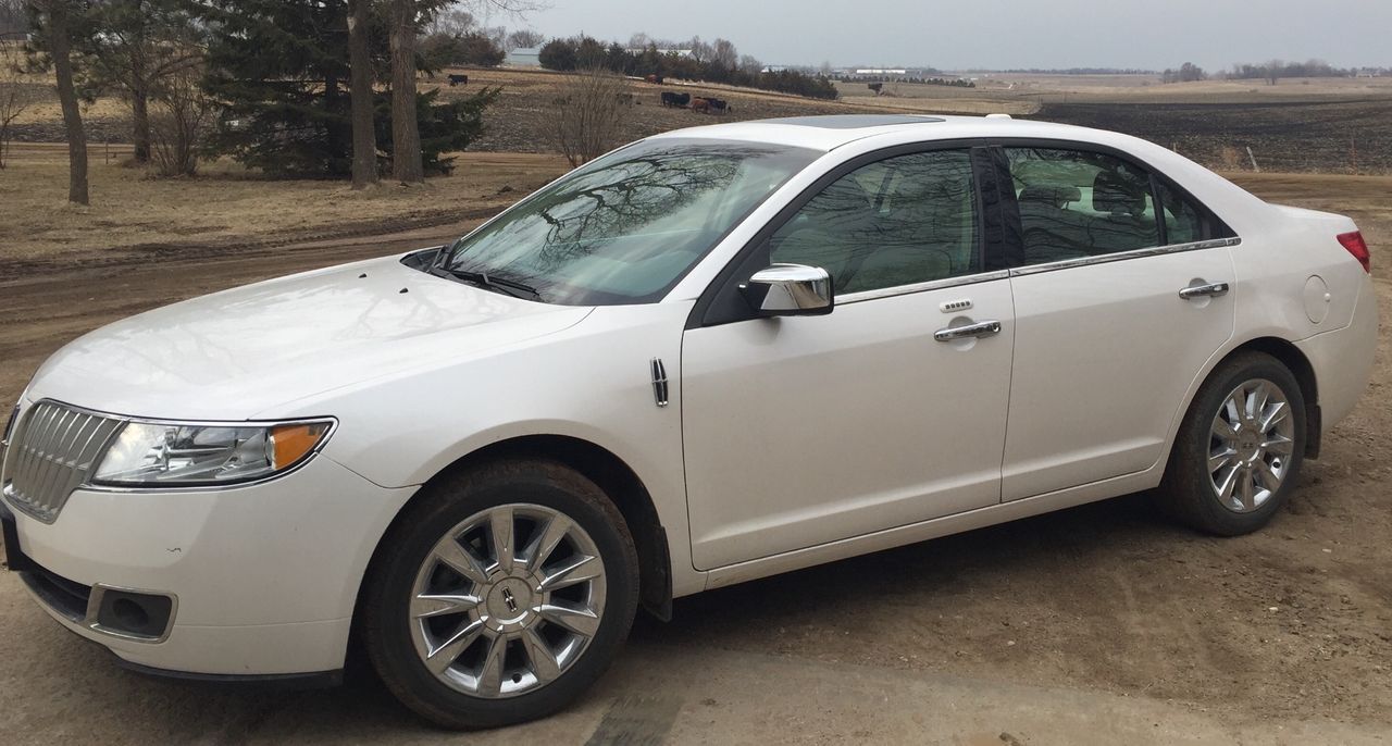 2012 Lincoln MKZ Base | Sioux Falls, SD, White Platinum Metallic Tri-Coat (White), All Wheel